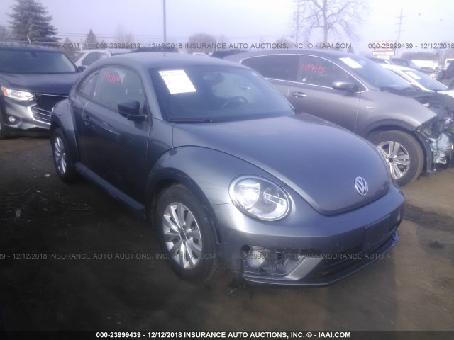 3VWFD7AT9JM715886 - 2018 VOLKSWAGEN BEETLE S/COAST GRAY photo 1