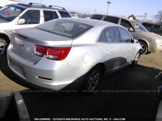 1G11A5SA1DF244840 - 2013 CHEVROLET MALIBU LS 银色 照片 4