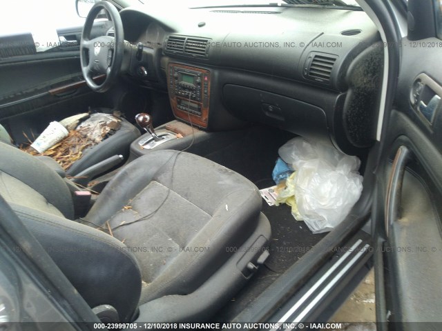 WVWWH63B73E362336 - 2003 VOLKSWAGEN PASSAT GLX 灰色 照片 5