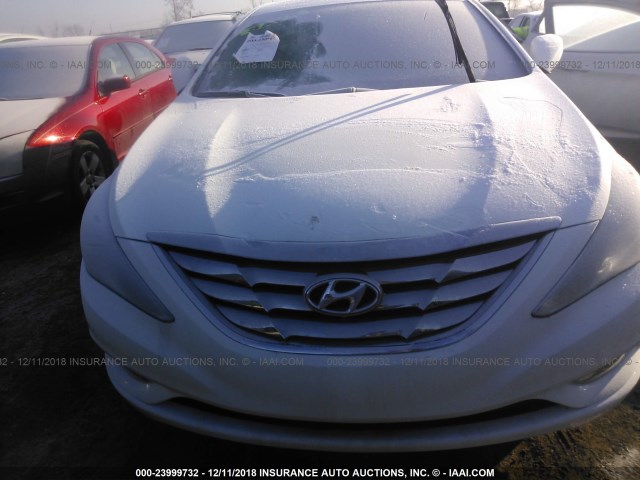 5NPEC4AB5CH497557 - 2012 HYUNDAI SONATA SE/LIMITED WHITE photo 6