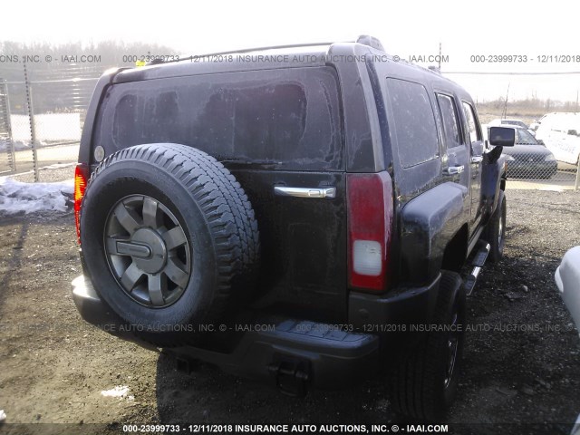 5GTDN136768106313 - 2006 HUMMER H3 BLACK photo 4