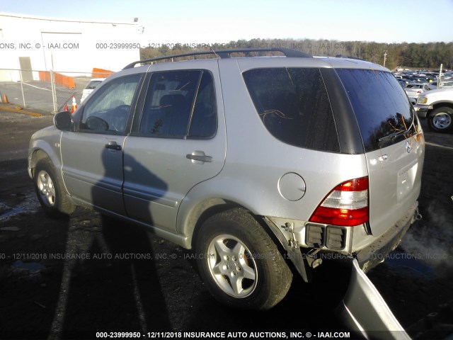 4JGAB54E11A249822 - 2001 MERCEDES-BENZ ML 320 SILVER photo 3