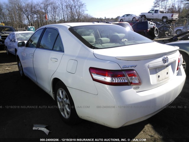 4T4BF3EK9BR098476 - 2011 TOYOTA CAMRY SE/LE/XLE 白色 照片 3