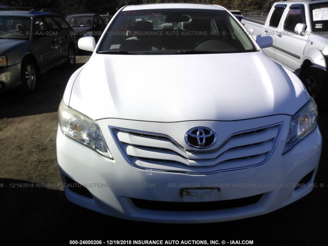 4T4BF3EK9BR098476 - 2011 TOYOTA CAMRY SE/LE/XLE 白色 照片 6