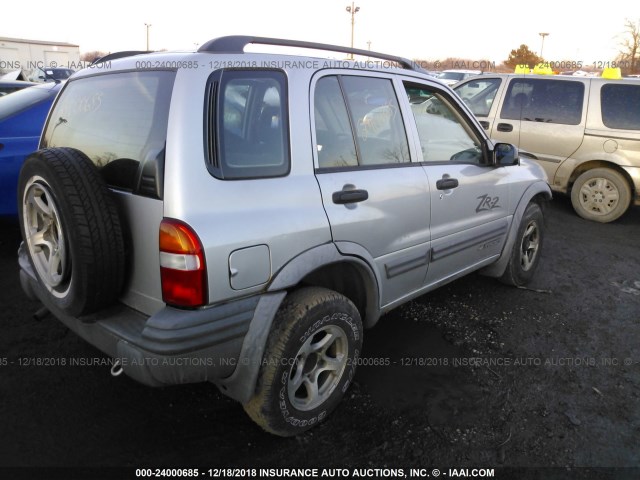 2CNBJ734626936613 - 2002 CHEVROLET TRACKER ZR2 SILVER photo 3