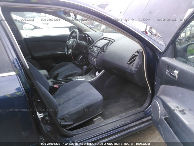 1N4AL11D85C325929 - 2005 NISSAN ALTIMA S/SL BLUE photo 5