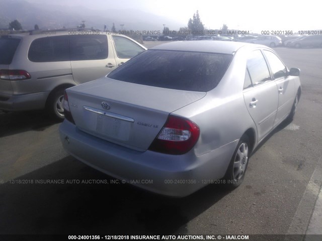 4T1BE32K63U705453 - 2003 TOYOTA CAMRY LE/XLE/SE SILVER photo 4