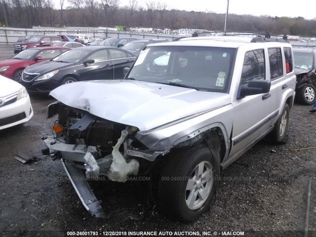1J8HH48N06C157143 - 2006 JEEP COMMANDER Gümüş foto 2