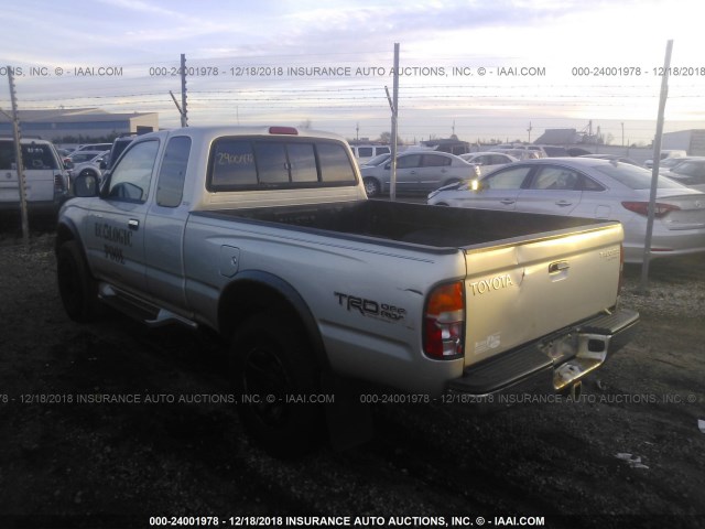 4TASM92N7YZ614802 - 2000 TOYOTA TACOMA XTRACAB PRERUNNER ვერცხლისფერი ფოტო 3