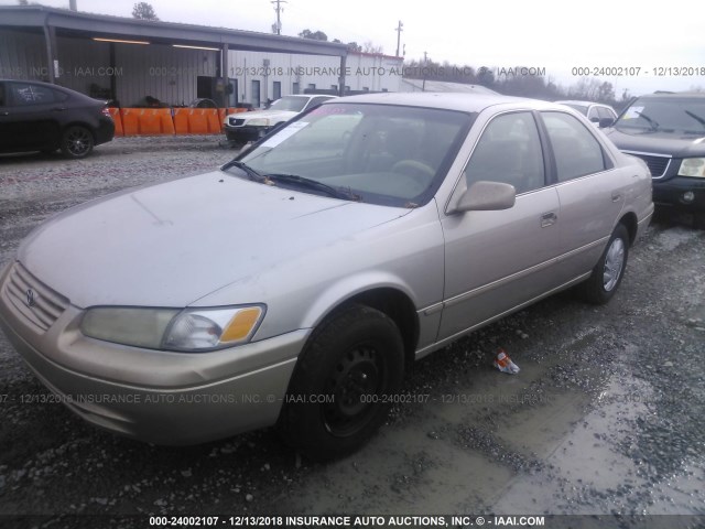 4T1BG22K4WU860737 - 1998 TOYOTA CAMRY CE/LE/XLE TAN photo 2