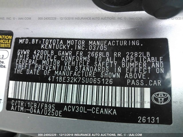 4T1BE32K75U065126 - 2005 TOYOTA CAMRY LE/XLE/SE SILVER photo 9