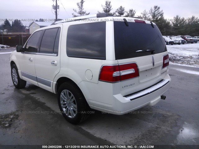 5LMFU28517LJ03472 - 2007 LINCOLN NAVIGATOR WHITE photo 3