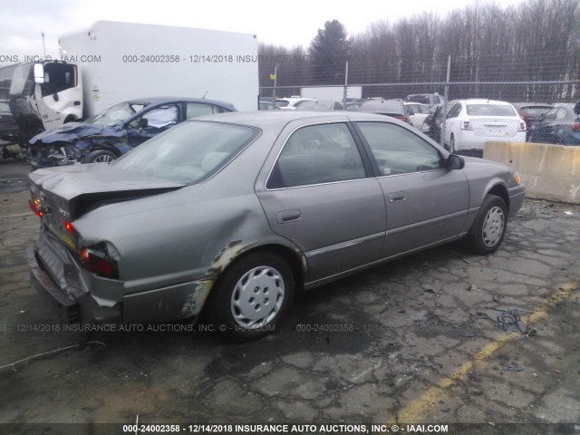 4T1BG22K4WU344300 - 1998 TOYOTA CAMRY CE/LE/XLE 灰色 照片 4