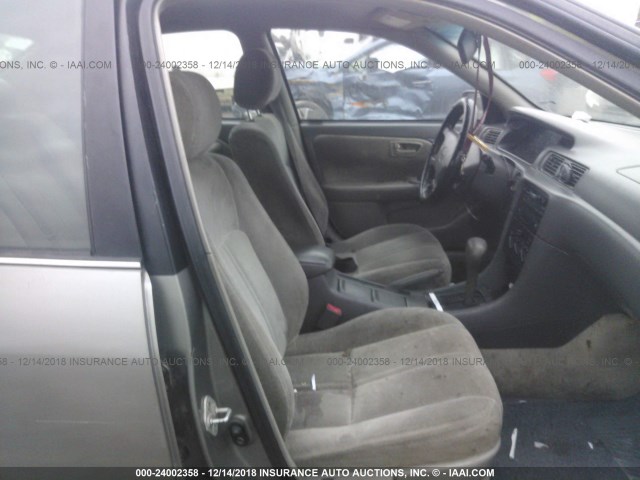 4T1BG22K4WU344300 - 1998 TOYOTA CAMRY CE/LE/XLE 灰色 照片 5