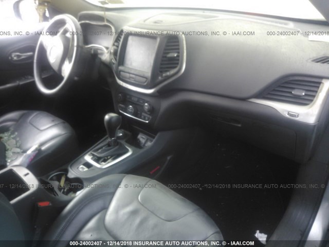 1C4PJMBS5GW169357 - 2016 JEEP CHEROKEE TRAILHAWK 银色 照片 5