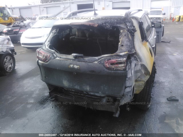 1C4PJMBS5GW169357 - 2016 JEEP CHEROKEE TRAILHAWK 银色 照片 6