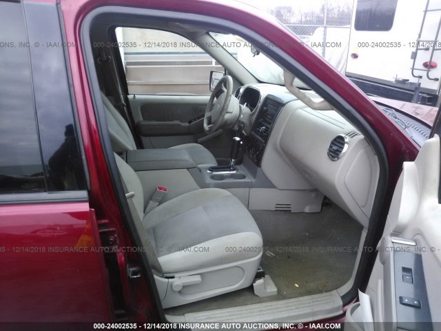 1FMEU73E07UB77947 - 2007 FORD EXPLORER XLT RED photo 5