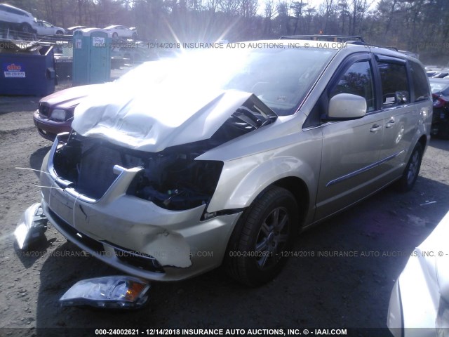 2A4RR5DG2BR649223 - 2011 CHRYSLER TOWN & COUNTRY TOURING GOLD photo 2