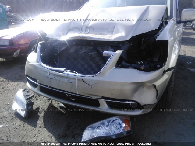 2A4RR5DG2BR649223 - 2011 CHRYSLER TOWN & COUNTRY TOURING GOLD photo 6