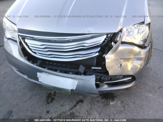2C4RC1BG8FR644777 - 2015 CHRYSLER TOWN & COUNTRY TOURING Gümüş foto 6