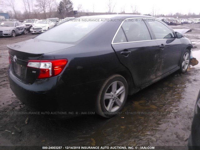 4T1BF1FK2EU338100 - 2014 TOYOTA CAMRY L/SE/LE/XLE 黑色 照片 4