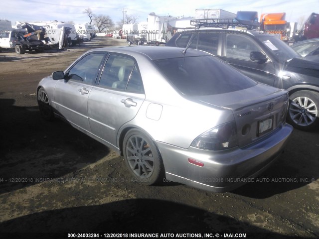 JTHBD192X30080000 - 2003 LEXUS IS 300 GRAY photo 3