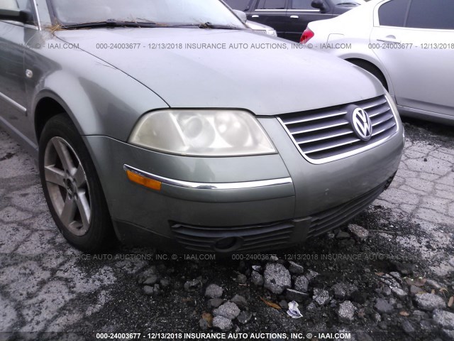 WVWRH63B24P096226 - 2004 VOLKSWAGEN PASSAT GLX 绿色 照片 6