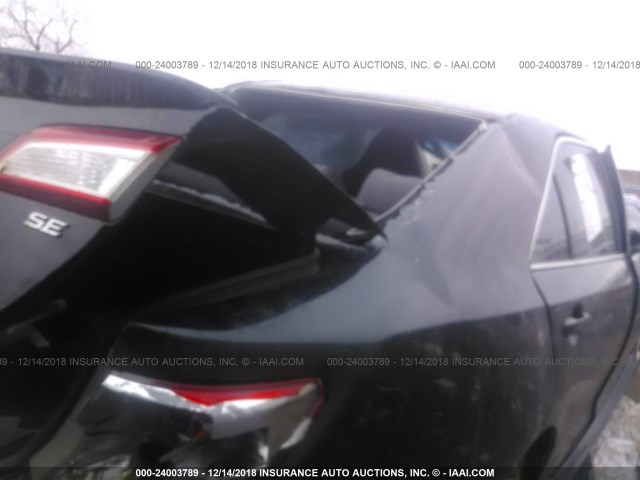 4T1BF1FK4EU409863 - 2014 TOYOTA CAMRY L/SE/LE/XLE Qara foto 4