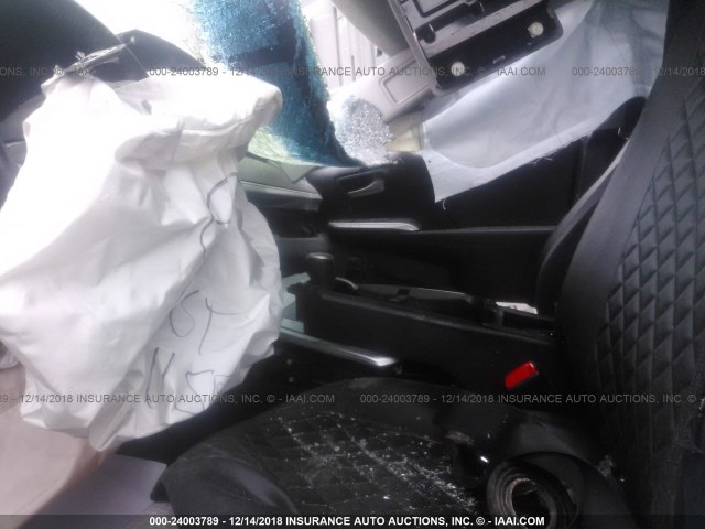 4T1BF1FK4EU409863 - 2014 TOYOTA CAMRY L/SE/LE/XLE Qara foto 5