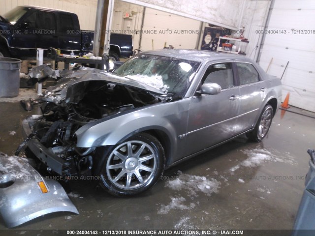 2C3KA63H16H244291 - 2006 CHRYSLER 300C SILVER photo 2