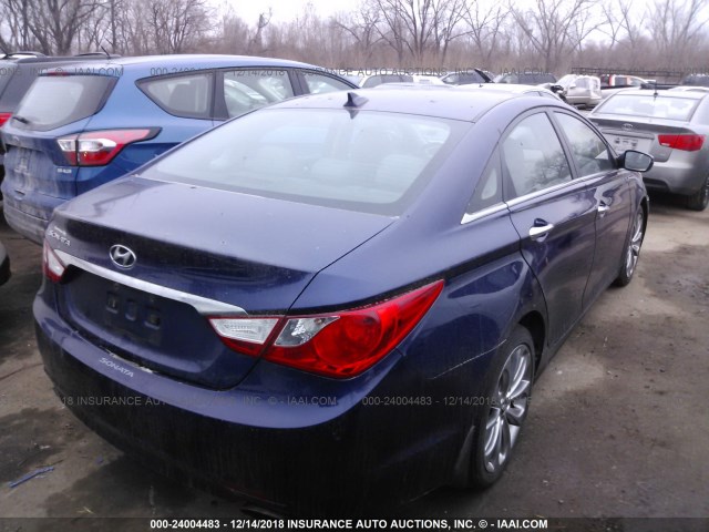 5NPEC4AC9DH617239 - 2013 HYUNDAI SONATA SE/LIMITED Dark Blue photo 4