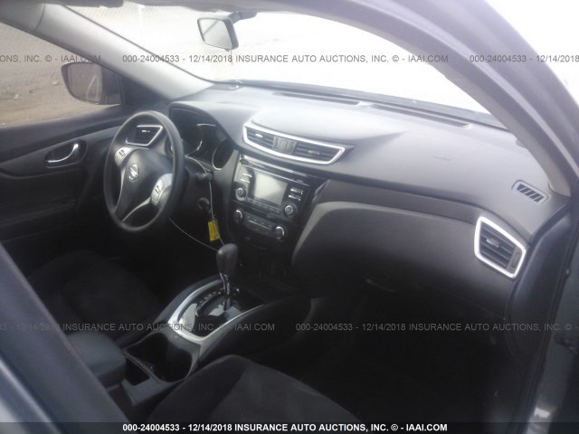 JN8AT2MT2GW012044 - 2016 NISSAN ROGUE S/SL/SV SILVER photo 5