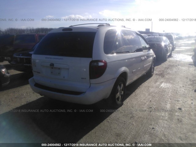 2D4GP44L37R118410 - 2007 DODGE GRAND CARAVAN SXT WHITE photo 4