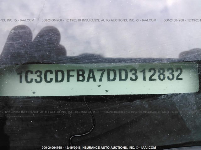 1C3CDFBA7DD312832 - 2013 DODGE DART SXT BLACK photo 9