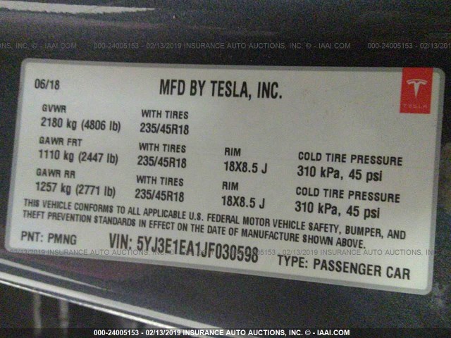 5YJ3E1EA1JF030598 - 2018 TESLA MODEL 3 GRAY photo 9