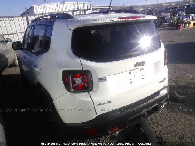 ZACCJBCB7HPF01945 - 2017 JEEP RENEGADE TRAILHAWK WHITE photo 3