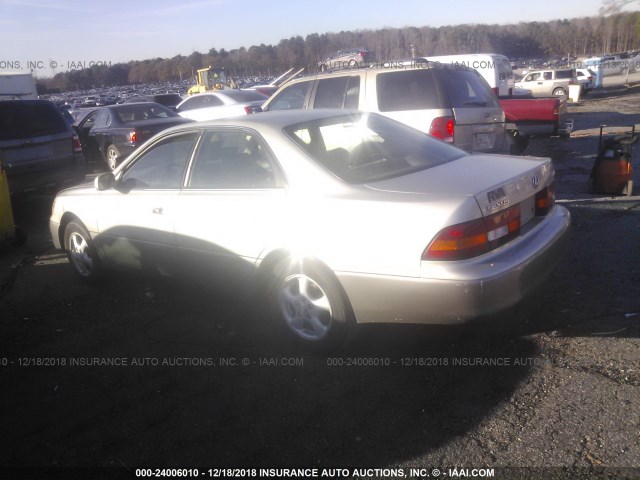 JT8BF22G4V0056851 - 1997 LEXUS ES 300 GOLD photo 3