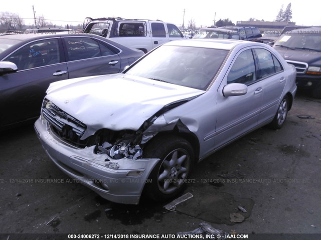 WDBRF61J12E005843 - 2002 MERCEDES-BENZ C 240 SILVER photo 2