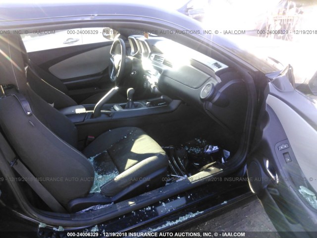 2G1FE1E38E9141411 - 2014 CHEVROLET CAMARO LS BLACK photo 5