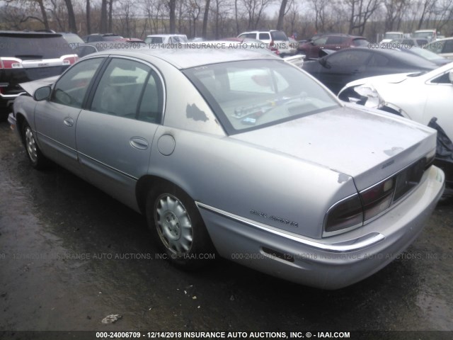 1G4CW52K2W4645589 - 1998 BUICK PARK AVENUE  SILVER photo 3