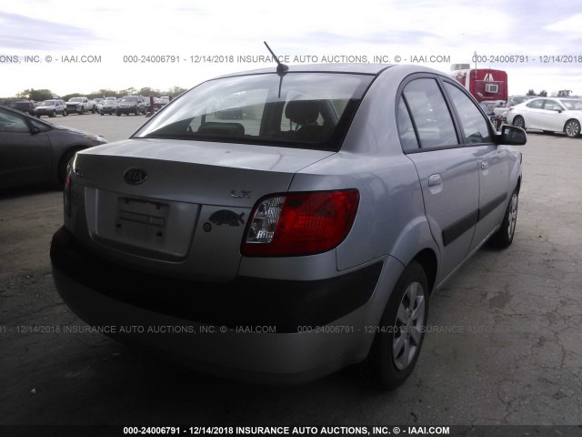 KNADE123X86394337 - 2008 KIA RIO LX/SX SILVER photo 4