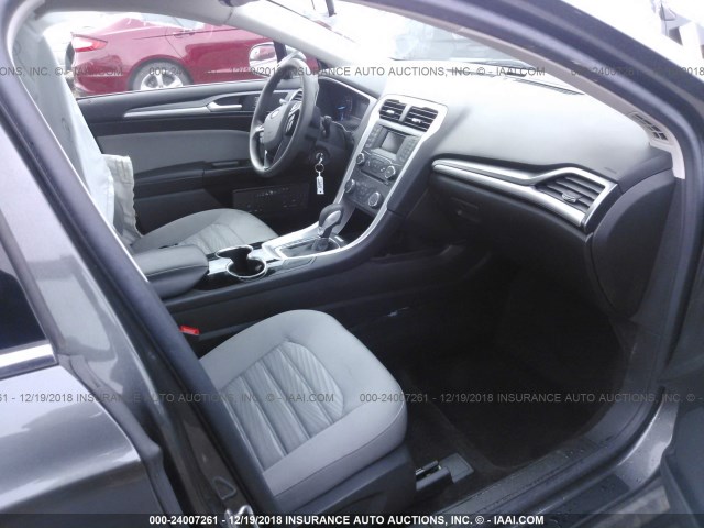 3FA6P0G70GR297392 - 2016 FORD FUSION S GRAY photo 5