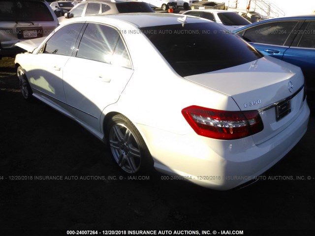 WDDHF5GB6AA103673 - 2010 MERCEDES-BENZ E 350 WHITE photo 3