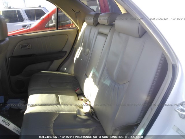 JT6HF10U3Y0128827 - 2000 LEXUS RX 300 WHITE photo 8