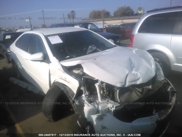 4T1BF1FK6GU265378 - 2016 TOYOTA CAMRY LE/XLE/SE/XSE WHITE photo 1