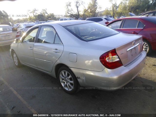 4T1BE32K14U937766 - 2004 TOYOTA CAMRY LE/XLE/SE SILVER photo 3