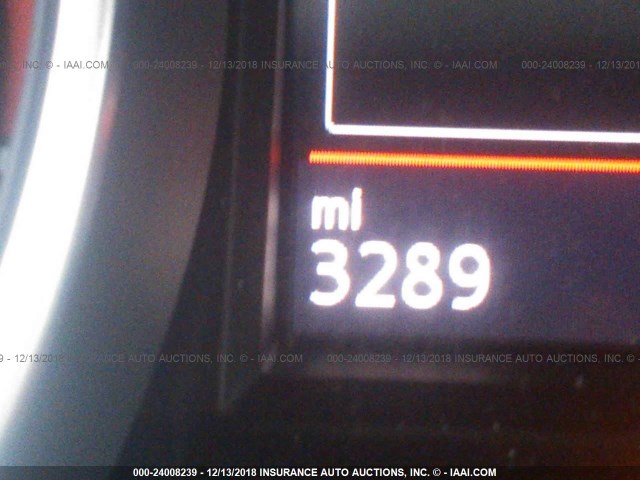 3VW4T7AU1HM057400 - 2017 VOLKSWAGEN GTI S WHITE photo 7