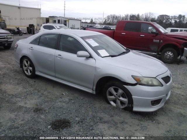 4T1BF3EK4AU507170 - 2010 TOYOTA CAMRY SE/LE/XLE SILVER photo 1