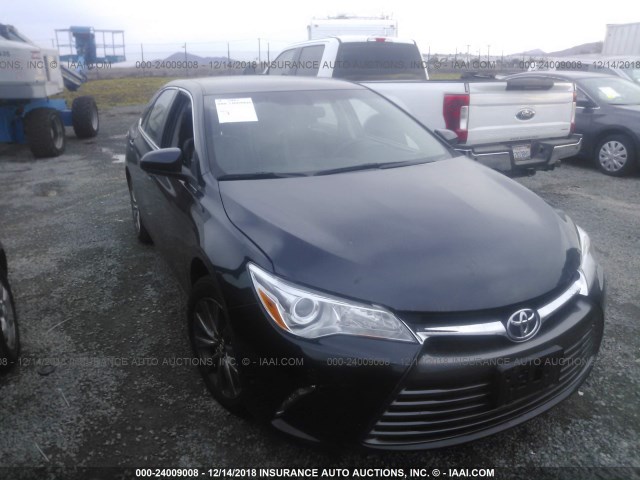 4T1BF1FK7HU323418 - 2017 TOYOTA CAMRY LE/XLE/SE/XSE BLACK photo 1