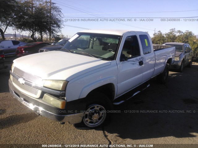 1GCHC29U94E290923 - 2004 CHEVROLET SILVERADO C2500 HEAVY DUTY WHITE photo 6